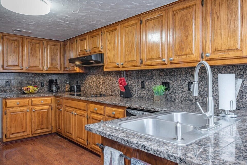 Well equipped kitchen