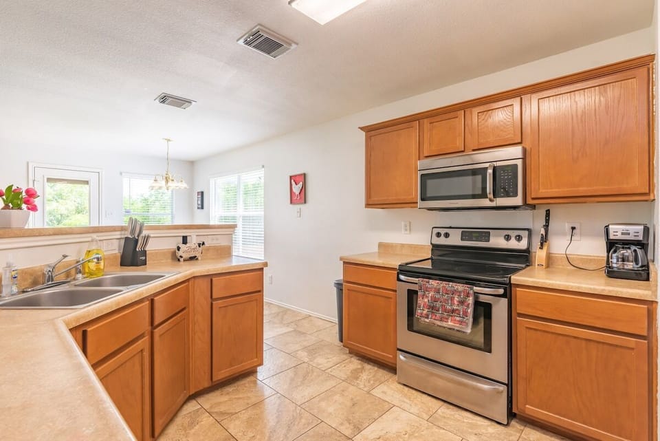 Well equipped kitchen