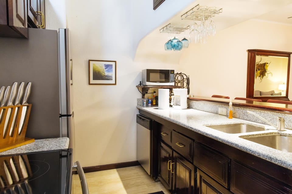 Kitchen with new granite top counter and appliances.  Water purifier as well.