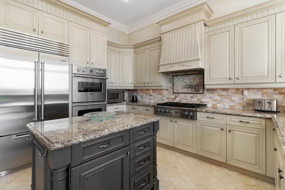 Fully appointed kitchen for the chef in your group