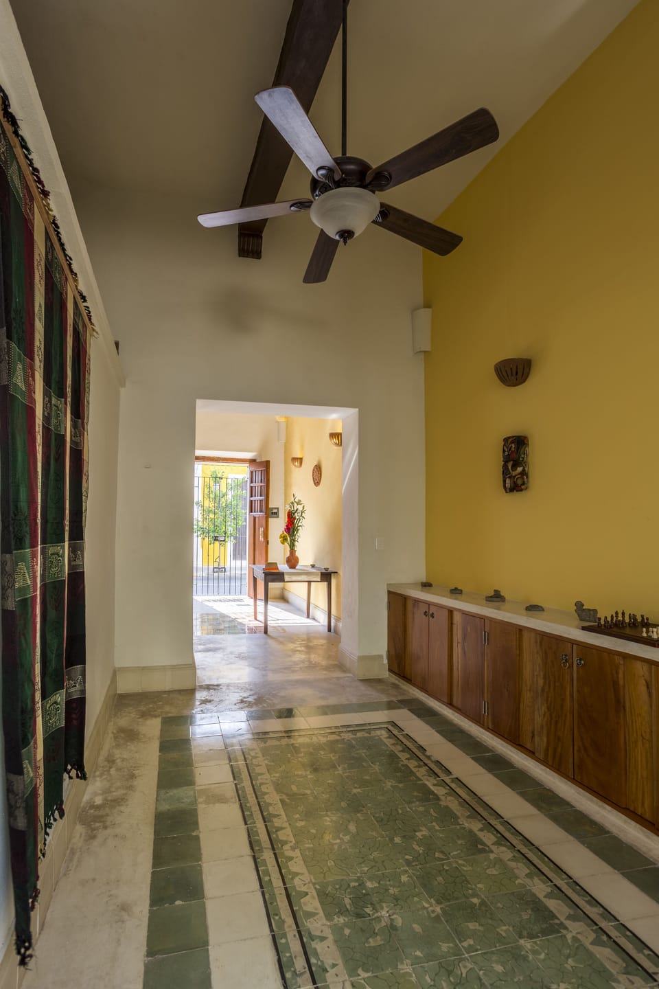 Play room on the way to the outside Garden/Pool/Patio area