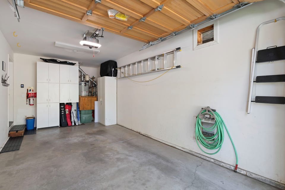 One-car garage