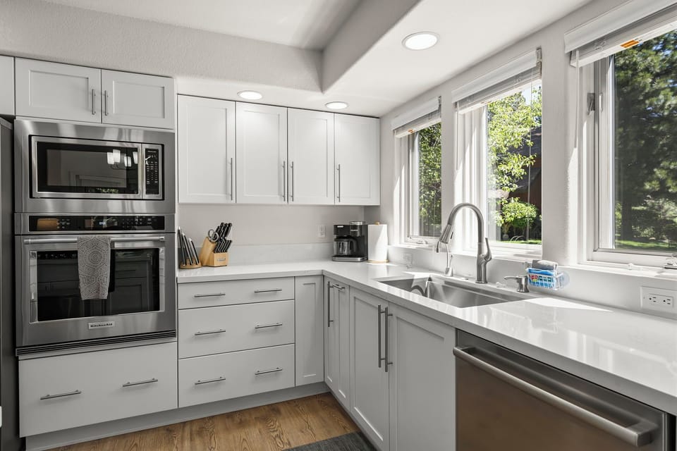 Beautiful clean kitchen