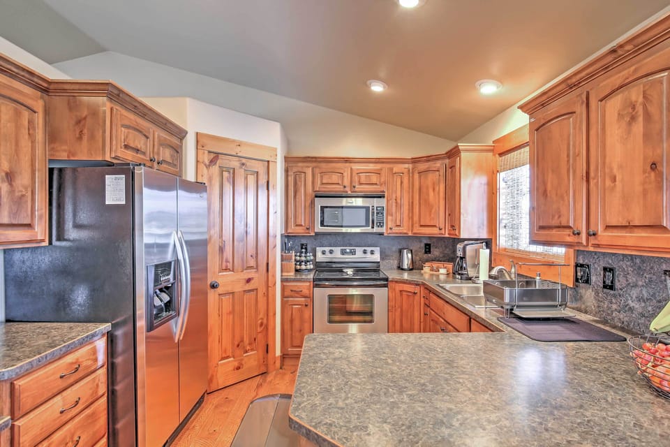 Spacious kitchen with lots of counter space for the lovers of cooking. 
