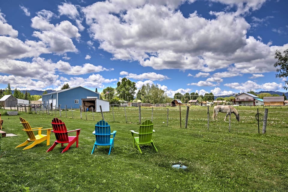 Horses next door & views galore make for a welcoming change of pace in summer.