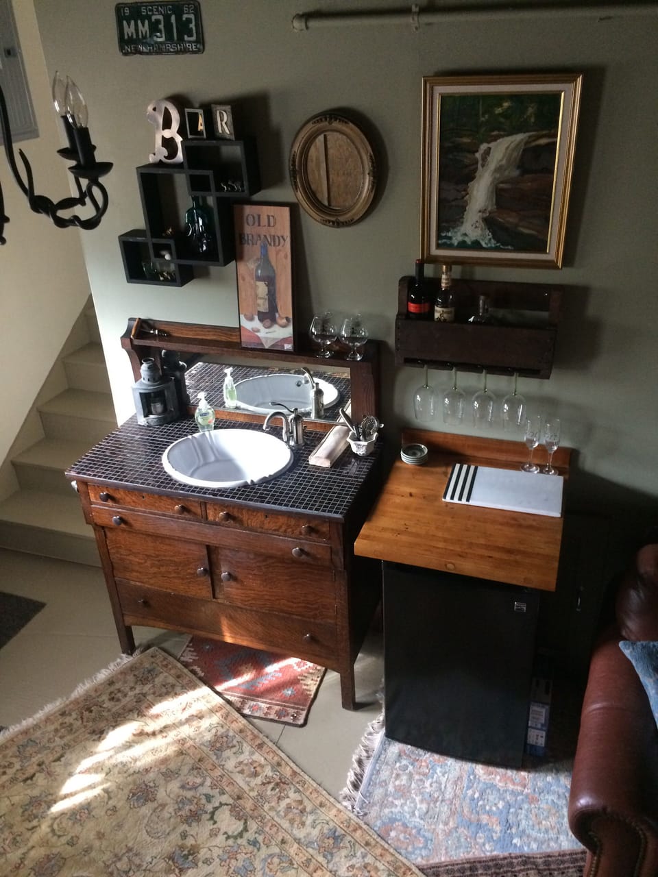 Mini fridg and wet bar in great room!