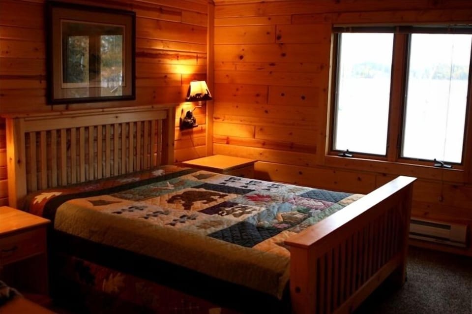 Bedroom 1 upstairs queen bed. 3 bedrooms upstairs, plus 1 bedroom in basement. 