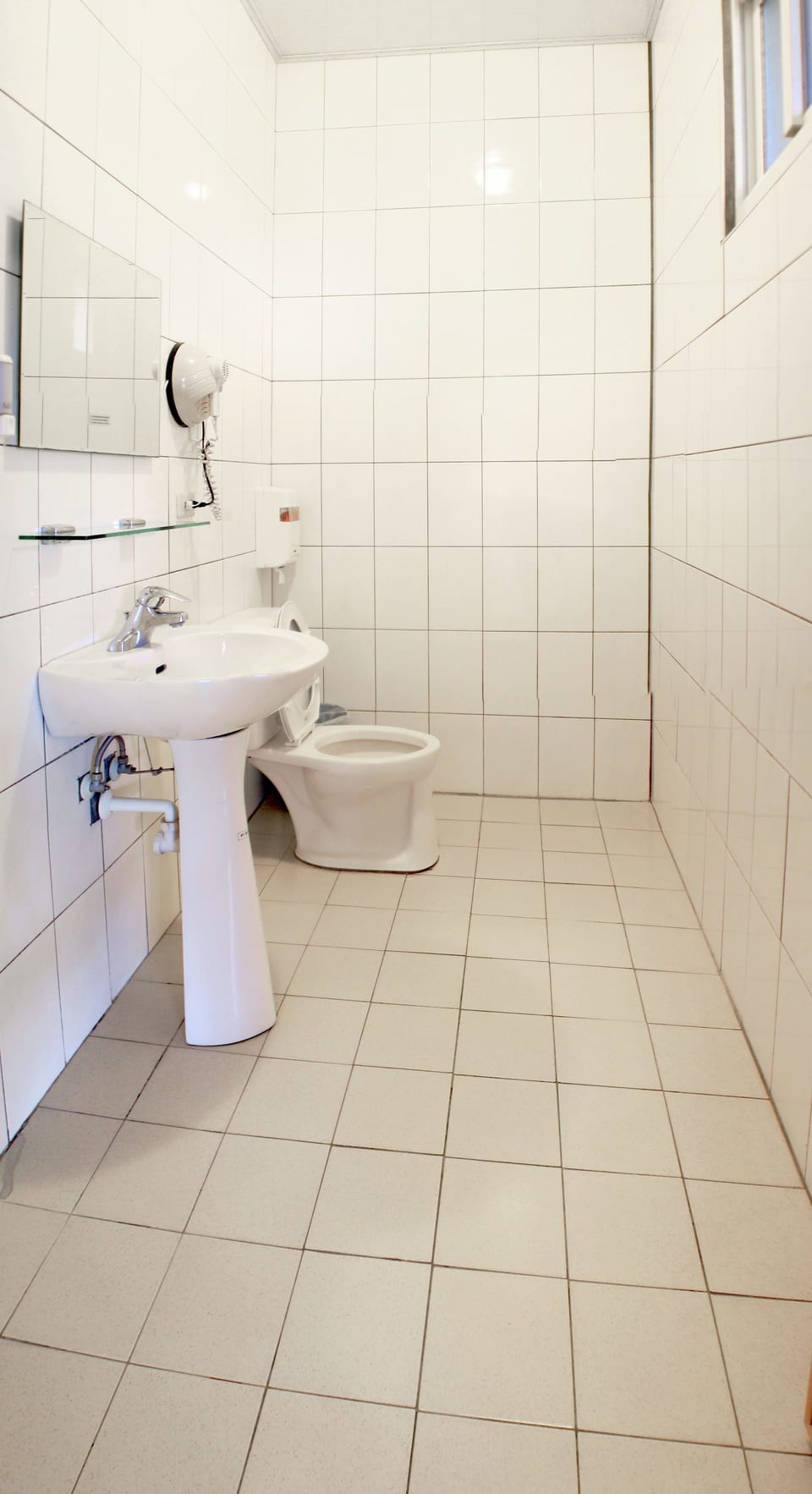 Comfort Quadruple Room, 2 Double Beds, Garden Area | Bathroom | Shower, free toiletries, hair dryer, slippers