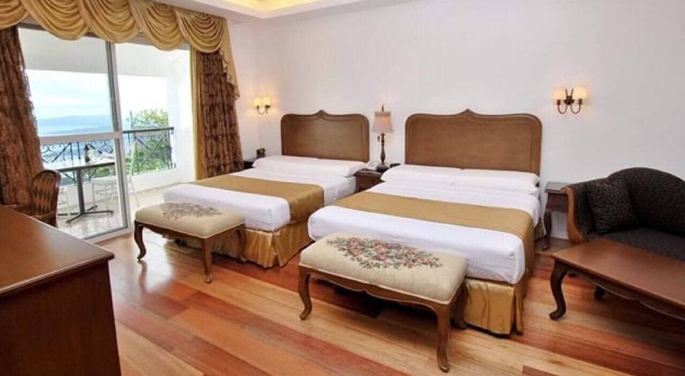 Amazing, Veranda | Desk, iron/ironing board, free WiFi, bed sheets