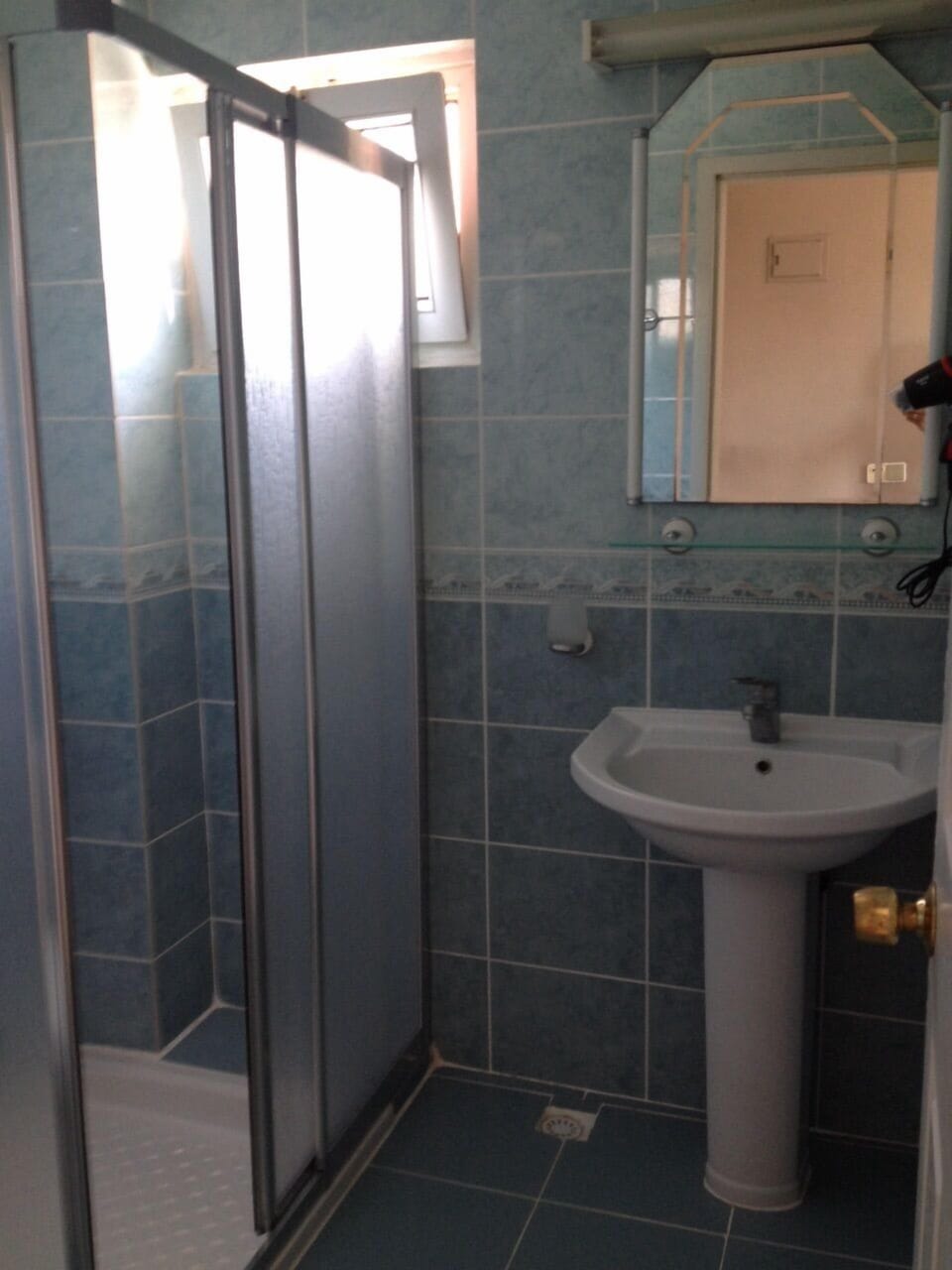 Shower, free toiletries, hair dryer (on request), towels