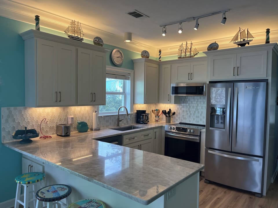 Fully-equipped kitchen. 