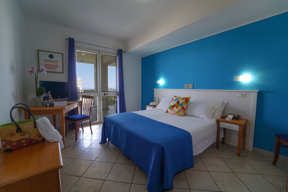 Standard Studio | In-room safe, cribs/infant beds, free WiFi, bed sheets