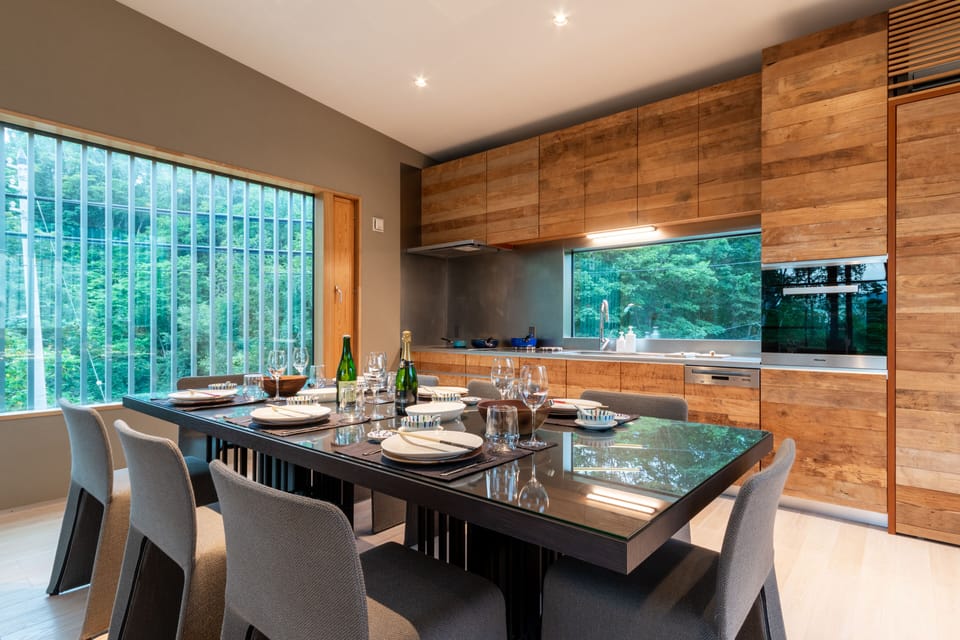 House, 4 Bedrooms | Dining