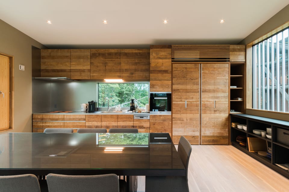 House, 4 Bedrooms | Private kitchen | Fridge, microwave, oven, stovetop