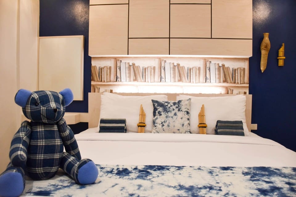 Deluxe Double Room | Hypo-allergenic bedding, minibar, desk, blackout drapes