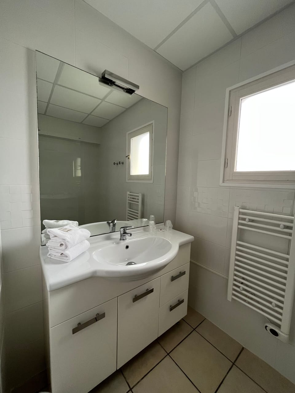 Chambre Double Signature, 1 lit double, Terrasse | Bathroom | Shower, free toiletries, towels