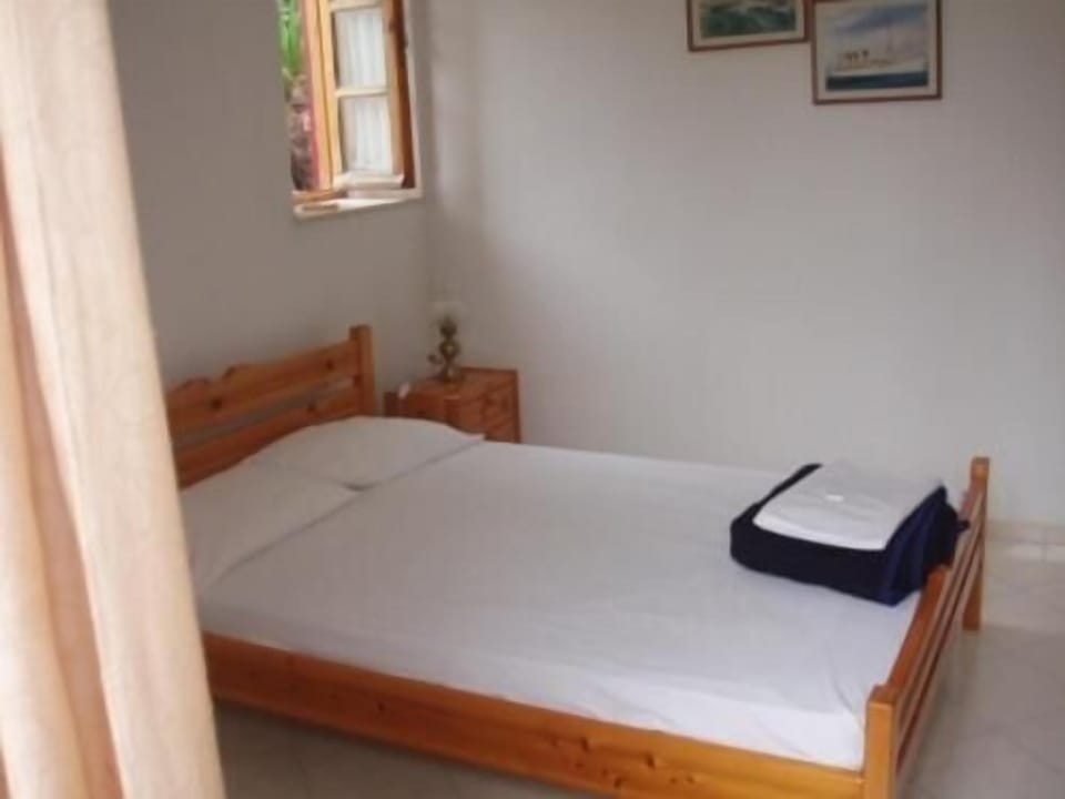 Iron/ironing board, free WiFi