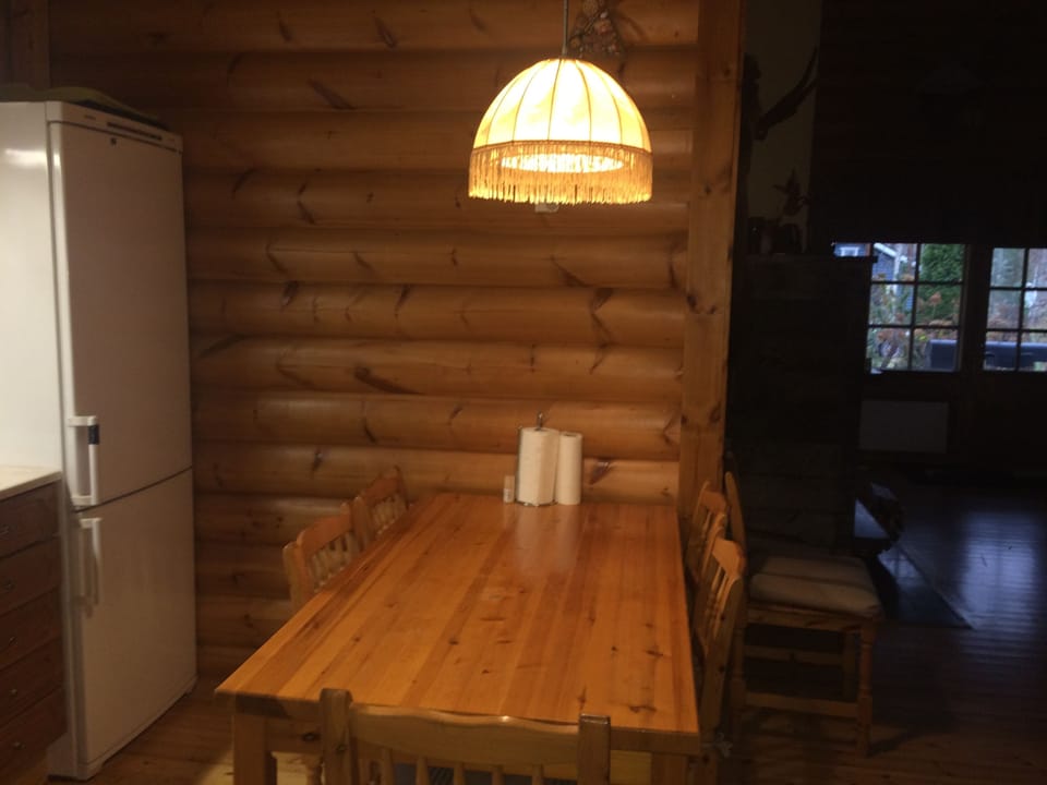 Cottage, 3 Bedrooms, Sauna, Slope side (Sleeping Loft ) | In-room dining