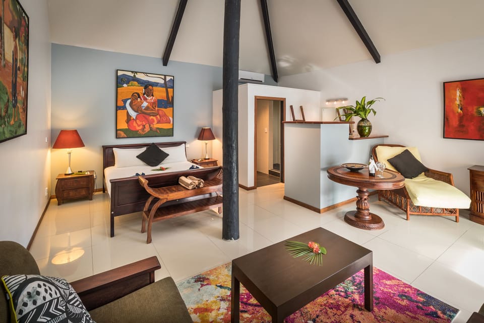 Private Pool 1 Kind Bed Room | Premium bedding, desk, soundproofing, bed sheets