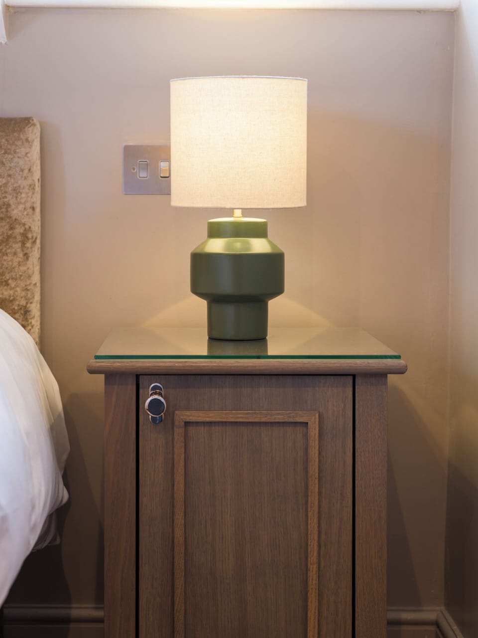 Standard Room, 1 King Bed, Non Smoking, Refrigerator (Cozy Room) | 1 bedroom, hypo-allergenic bedding, in-room safe, desk