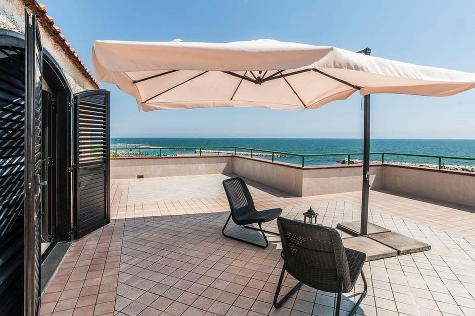 Quadruple Room | Terrace/patio