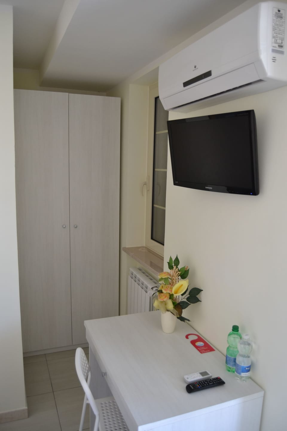 Room amenity