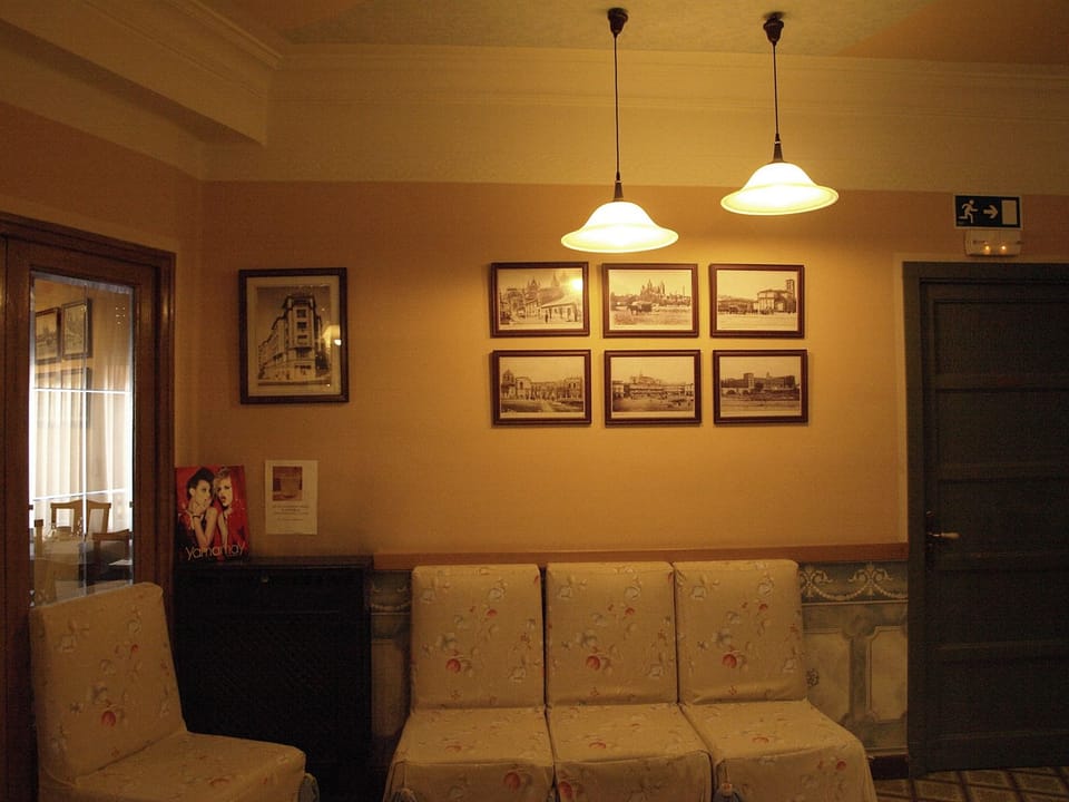 Lobby sitting area