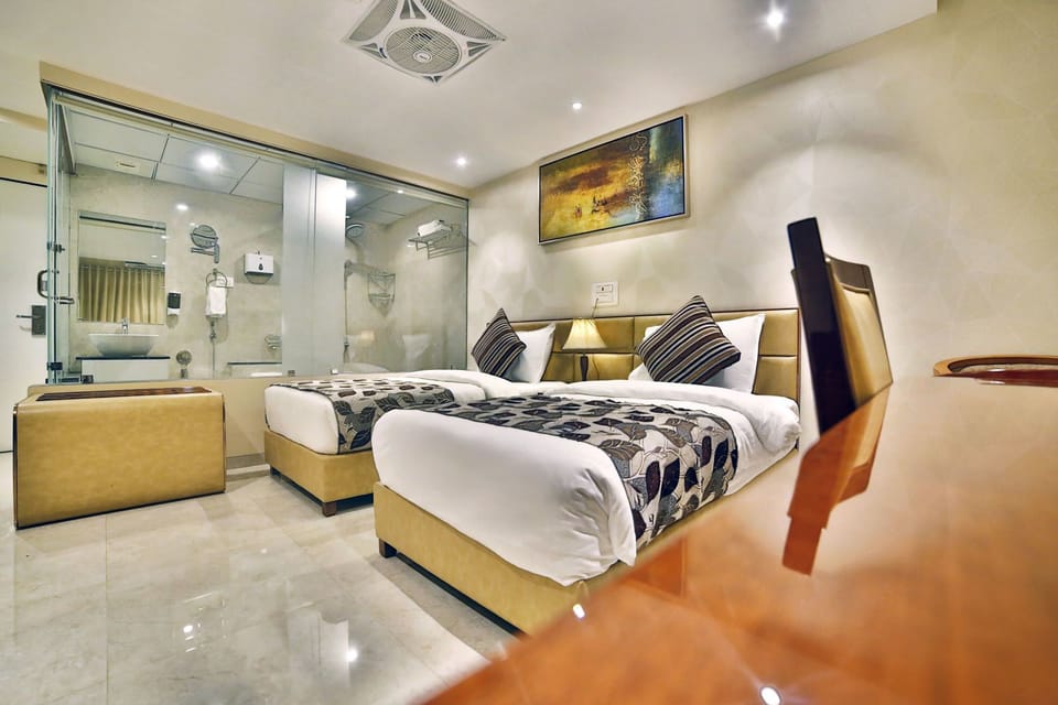 Premium bedding, minibar, in-room safe, desk