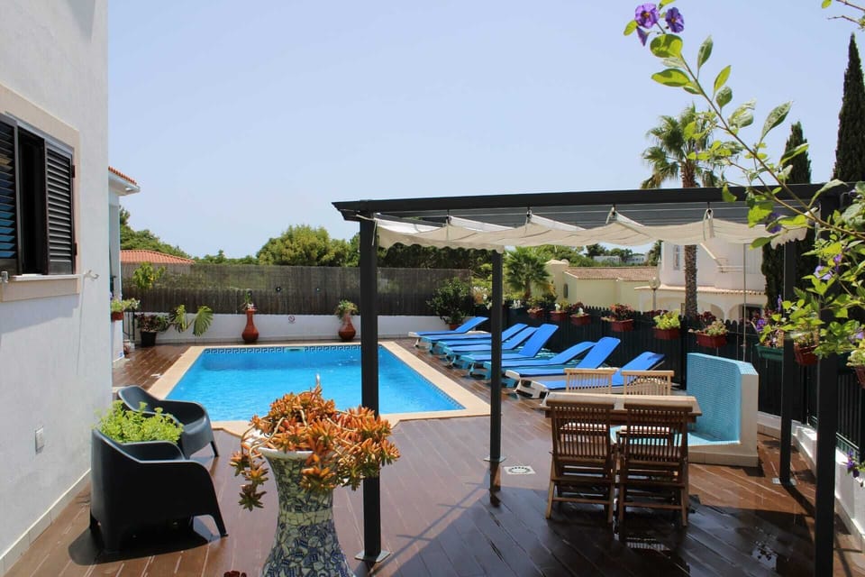 Pool & Deck