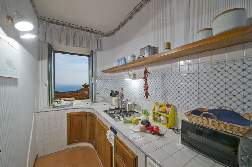 Apartment, 1 Bedroom | Private kitchen | Fridge, microwave, stovetop, toaster
