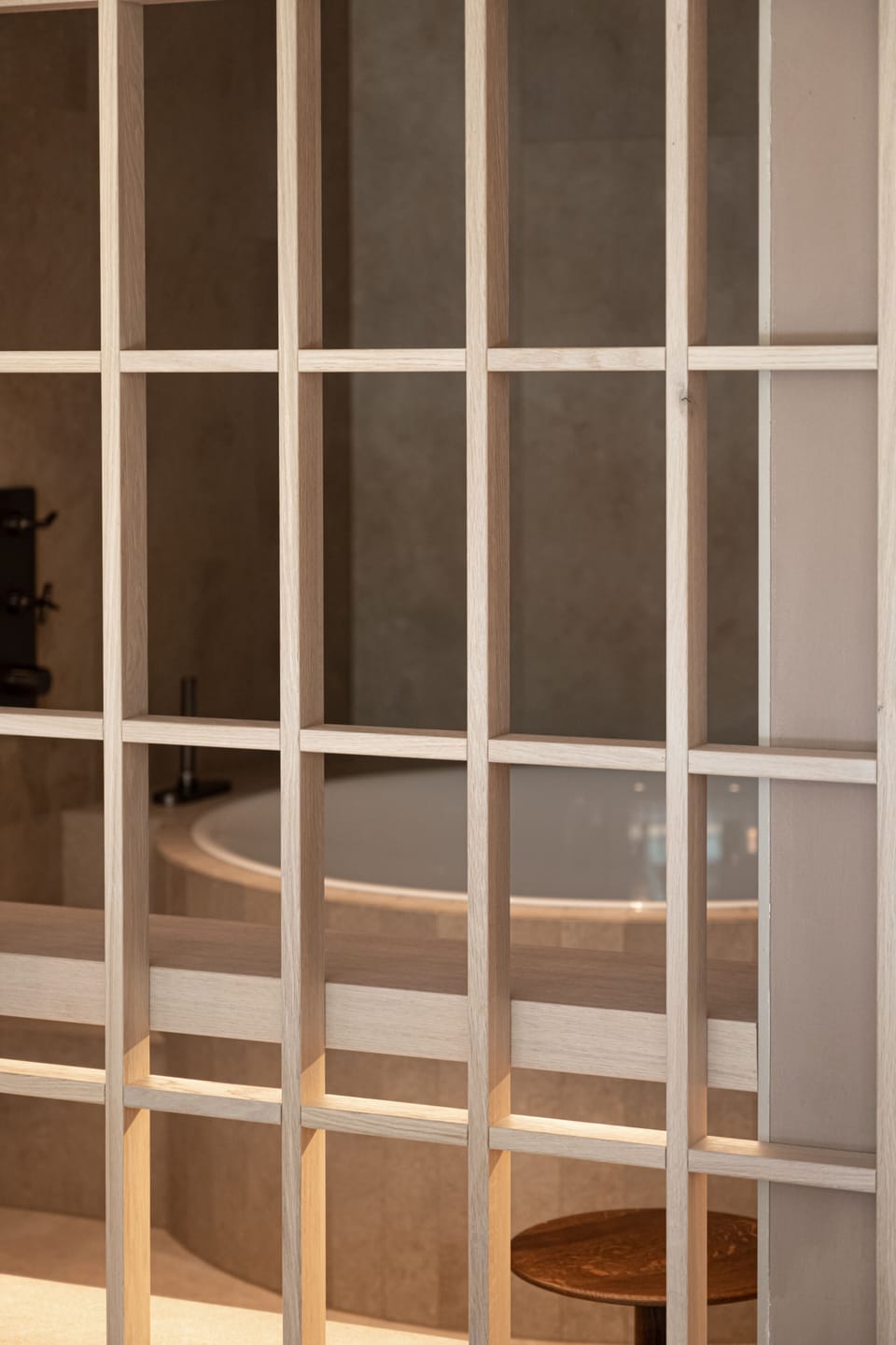 Suite Ikigai | Minibar, in-room safe, desk, blackout drapes