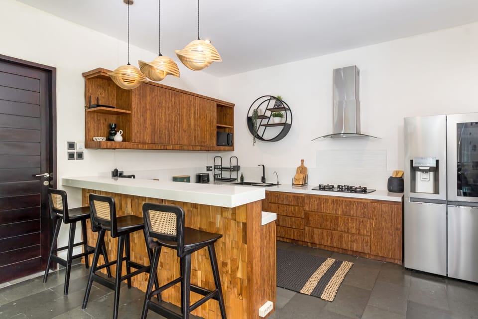 Exclusive Villa | Private kitchen | Fridge, microwave, stovetop, coffee/tea maker