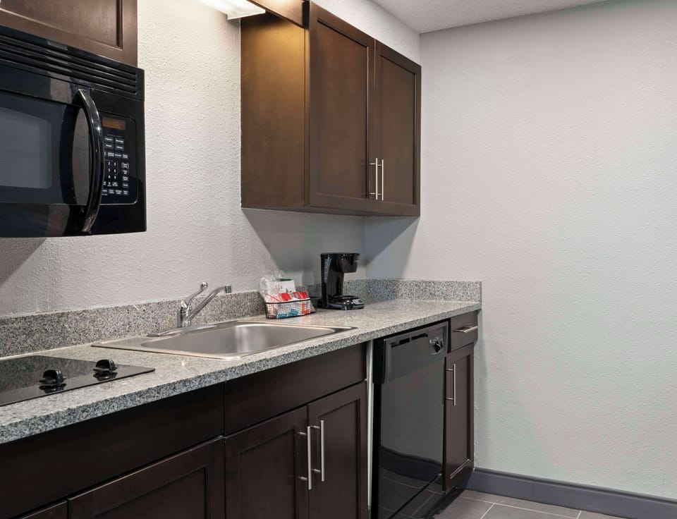 Fridge, microwave, coffee/tea maker