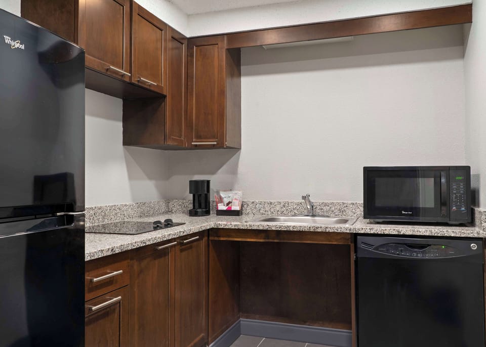 Fridge, microwave, coffee/tea maker