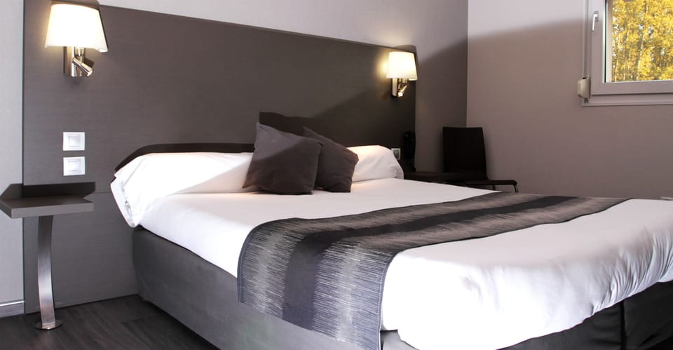 Minibar, in-room safe, desk, blackout drapes