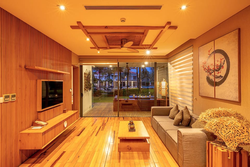 Luxury Apartment | Living room | Smart TV