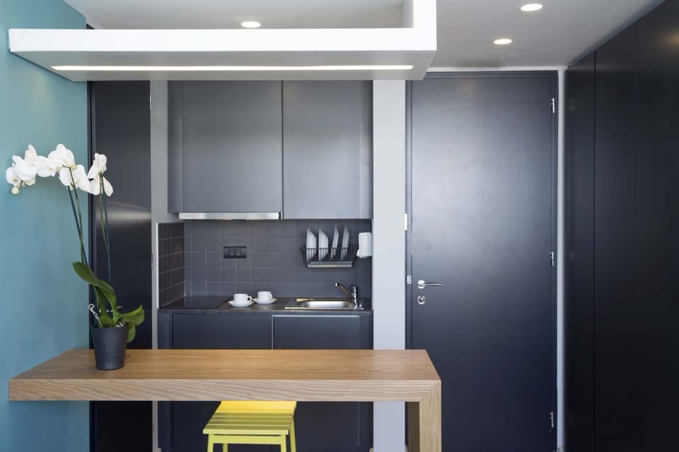 Suite (The K29) | Private kitchenette | Mini-fridge