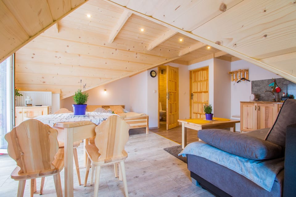 Quadruple Room (2 single and sofa) | Laptop workspace, iron/ironing board (on request), WiFi (free)