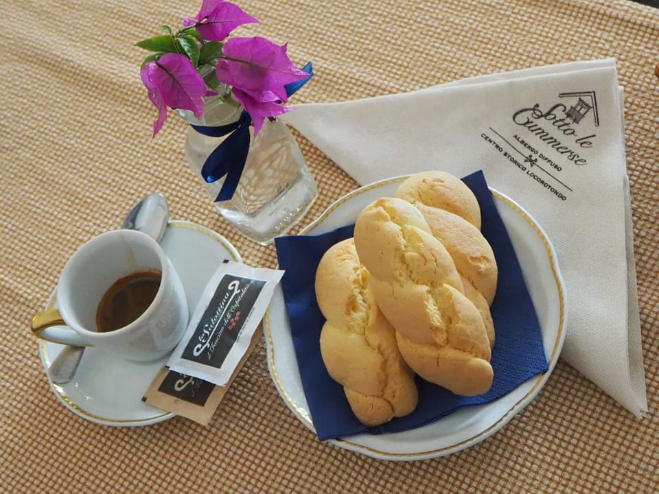 Free daily cooked-to-order breakfast