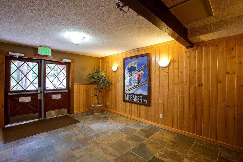 Studio | Interior