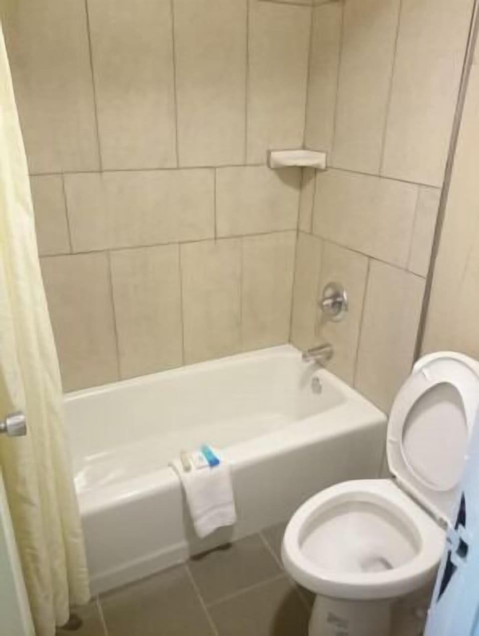 Room, 1 King Bed, Non Smoking | Bathroom | Shower, free toiletries, hair dryer, towels