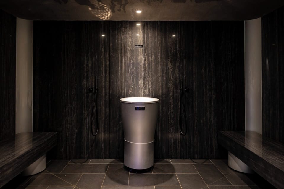 Sauna, hot tub, steam room, hot springs, massages