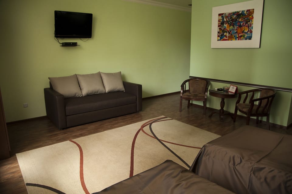 Comfort Studio, Multiple Beds | Soundproofing, free WiFi, bed sheets