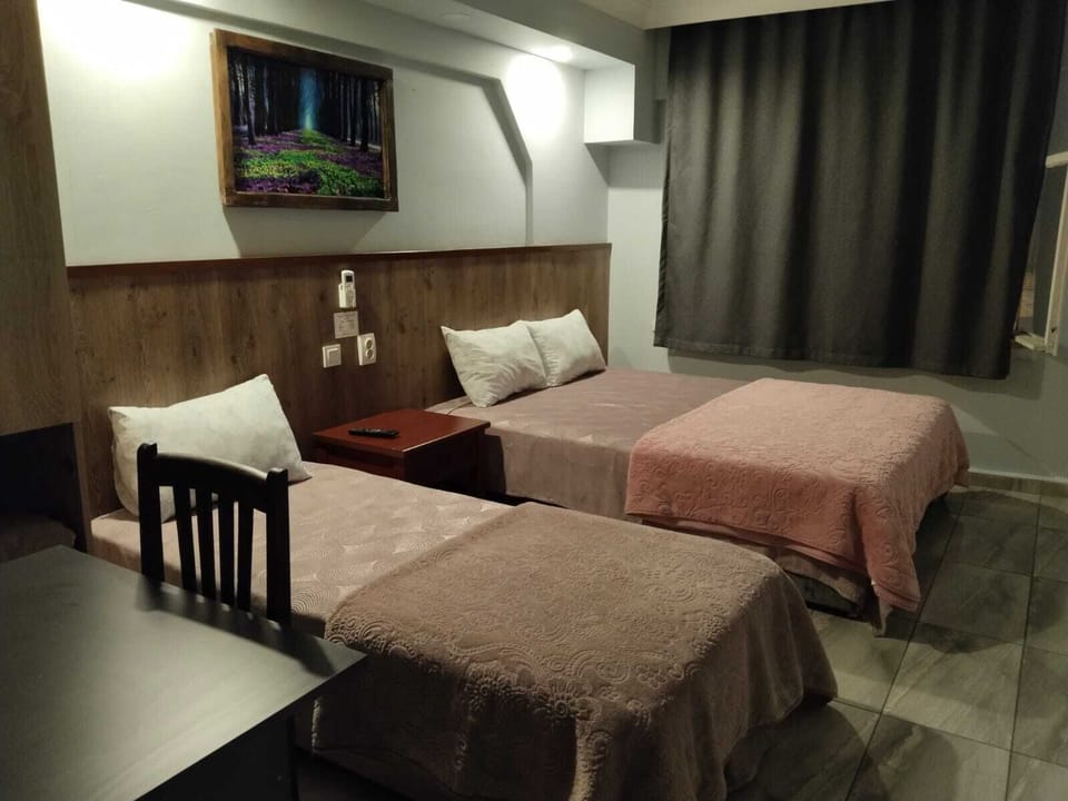 Triple Room | Free WiFi, bed sheets