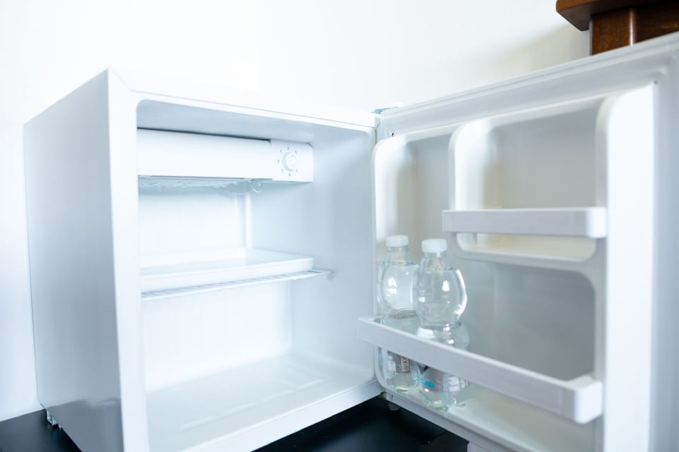 Deluxe Room, Pool View | Room amenity