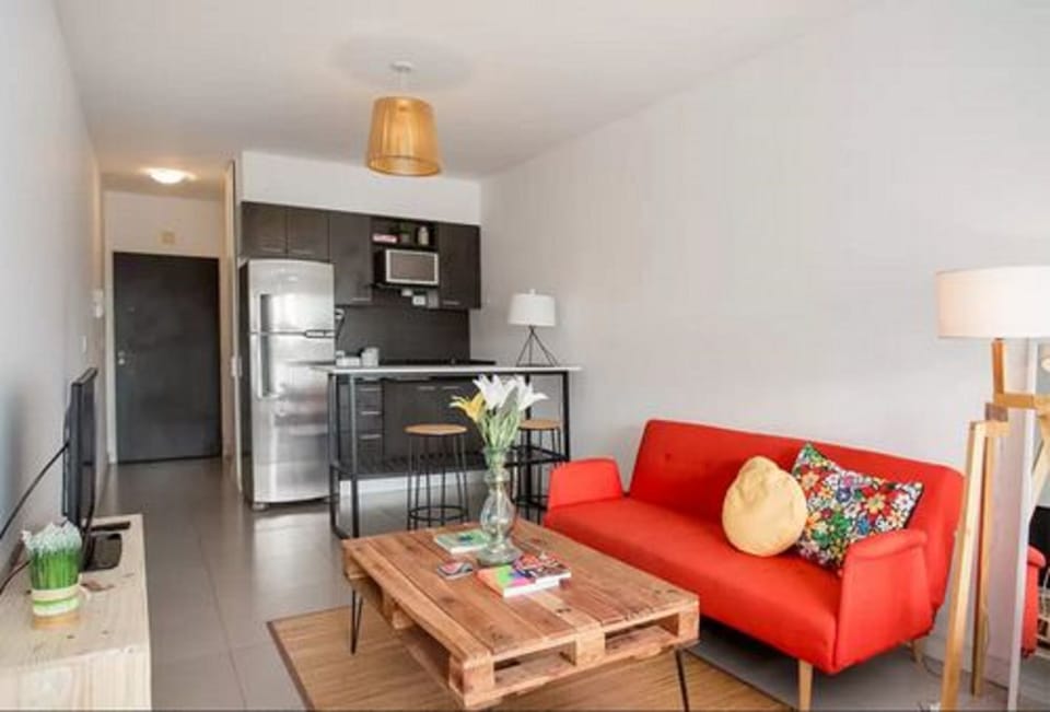 Studio | Living area | 32-inch flat-screen TV with cable channels, TV