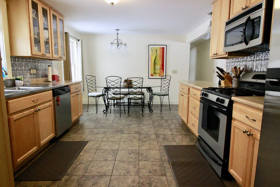 Kitchen at Dana Road, room for many chefs 