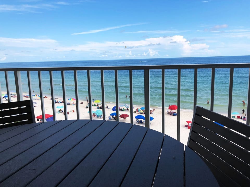 Just chillaxing on the balcony...
