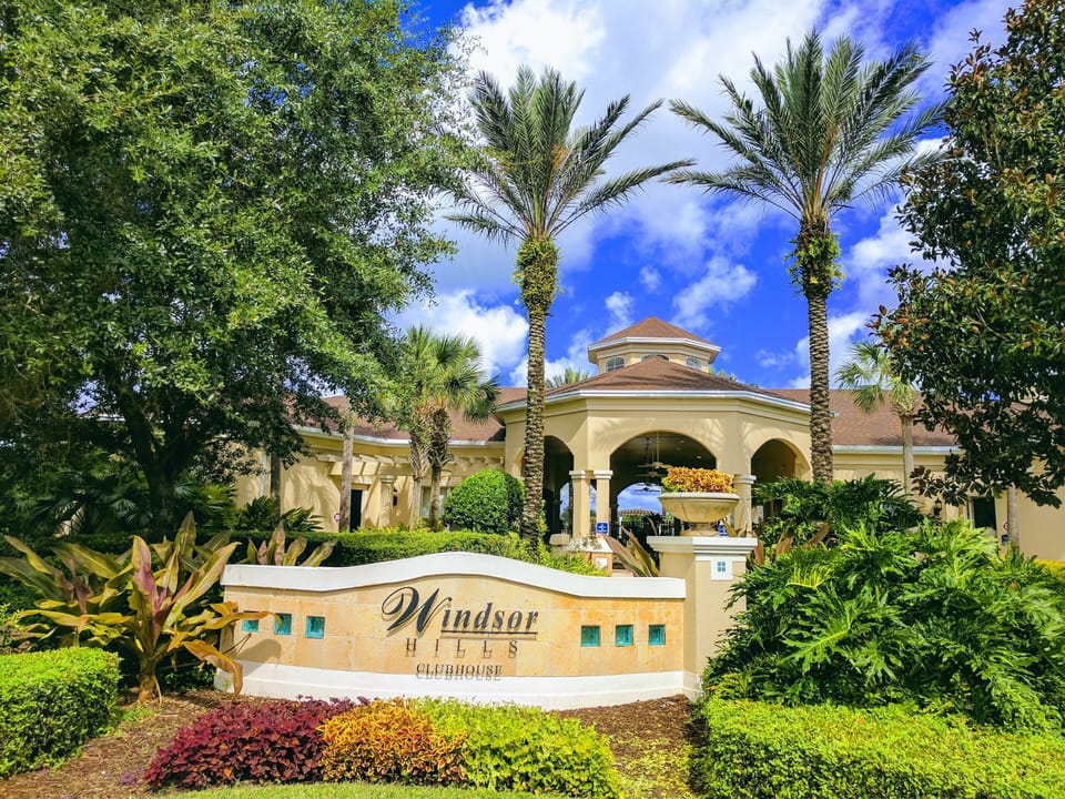 Windsor Hills - Orlando's #1 resort - less than 5 minutes from Disney World