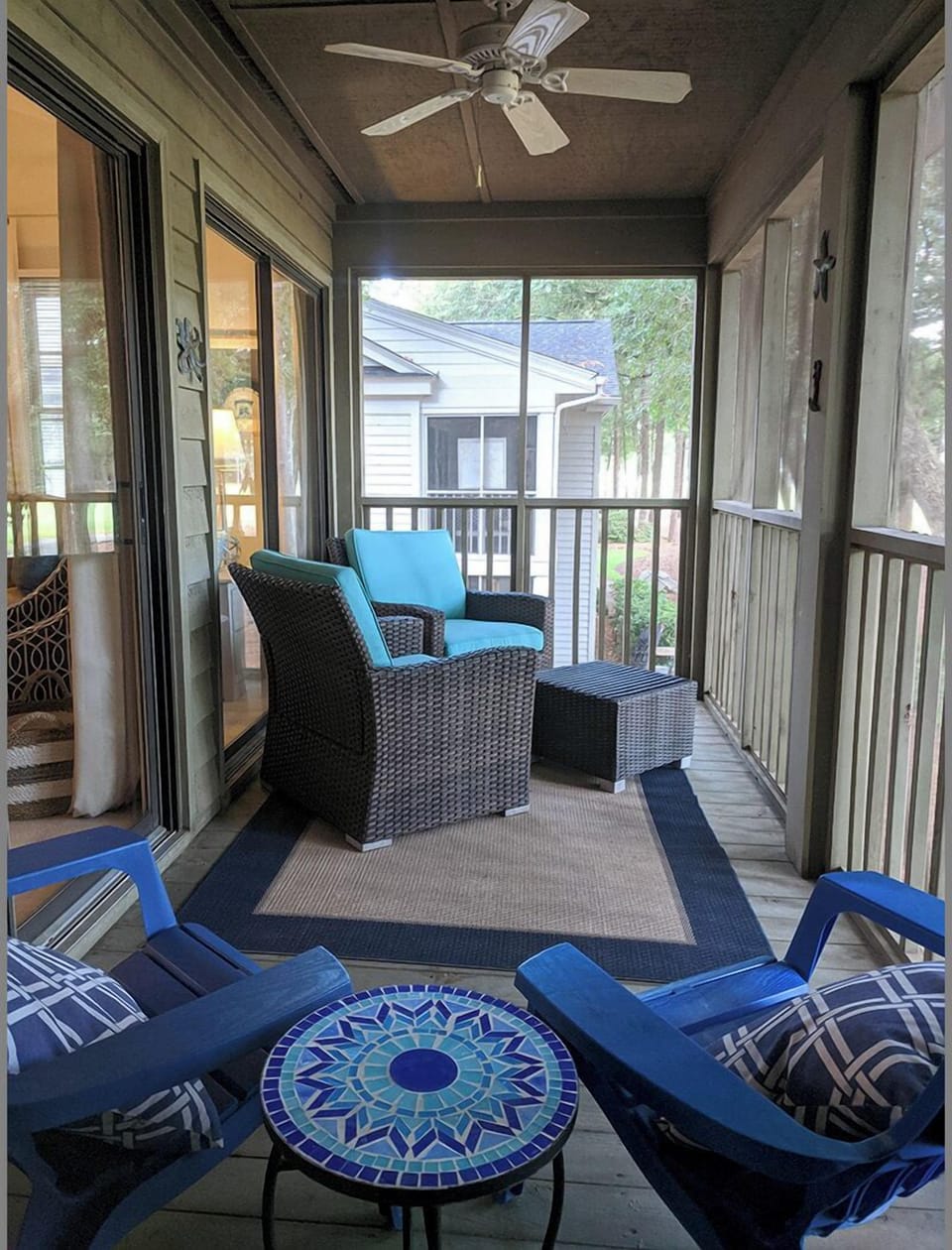 Screened-in Balcony